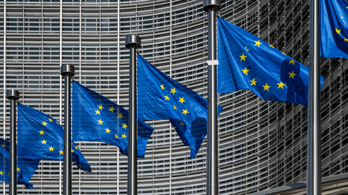 Europese toezichthouder: 'Iedereen met crypto moet dit vóór 1 juli doen' Europese toezichthouder: 'Iedereen met crypto moet dit vóór 1 juli doen'