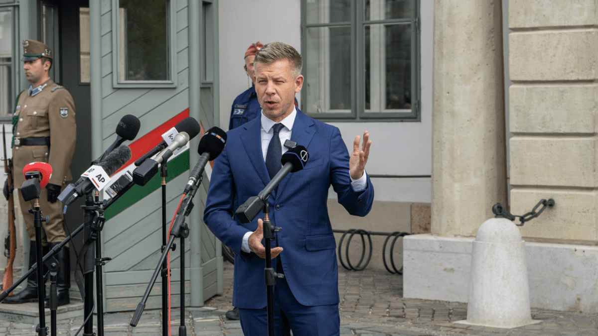 hongarije-crypto-peter-magyar Hongarije draait bij en schrapt celstraf voor handelen in crypto