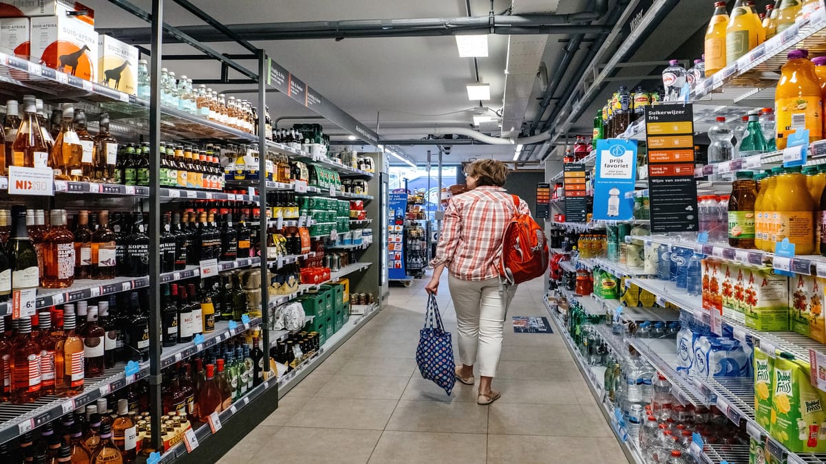 Dit maakt Nederland nu duurder en het zijn niet je boodschappen